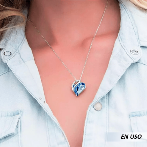 Collar de corazón de cristal de colores