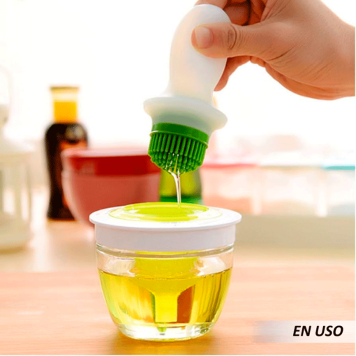 Botella dispensador con brocha de aceite