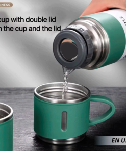 Juego de termo con tazas con diseño