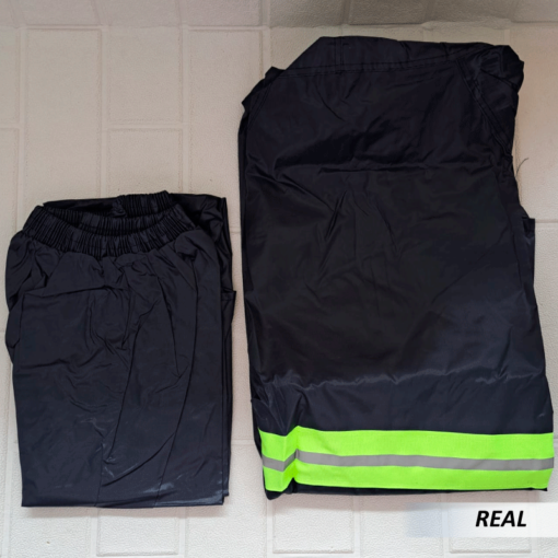 Traje impermeable con visor - Imagen 4